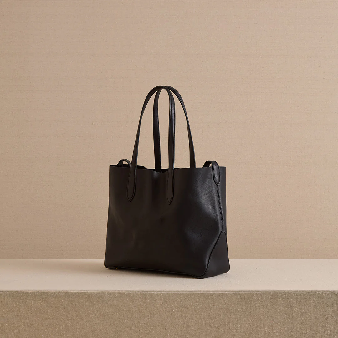 Eleanor 30 in Black - Image 2