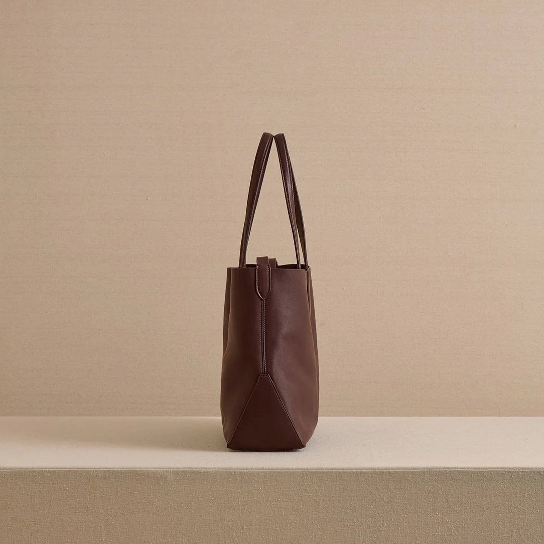 Eleanor 30 in Chocolate - Image 5
