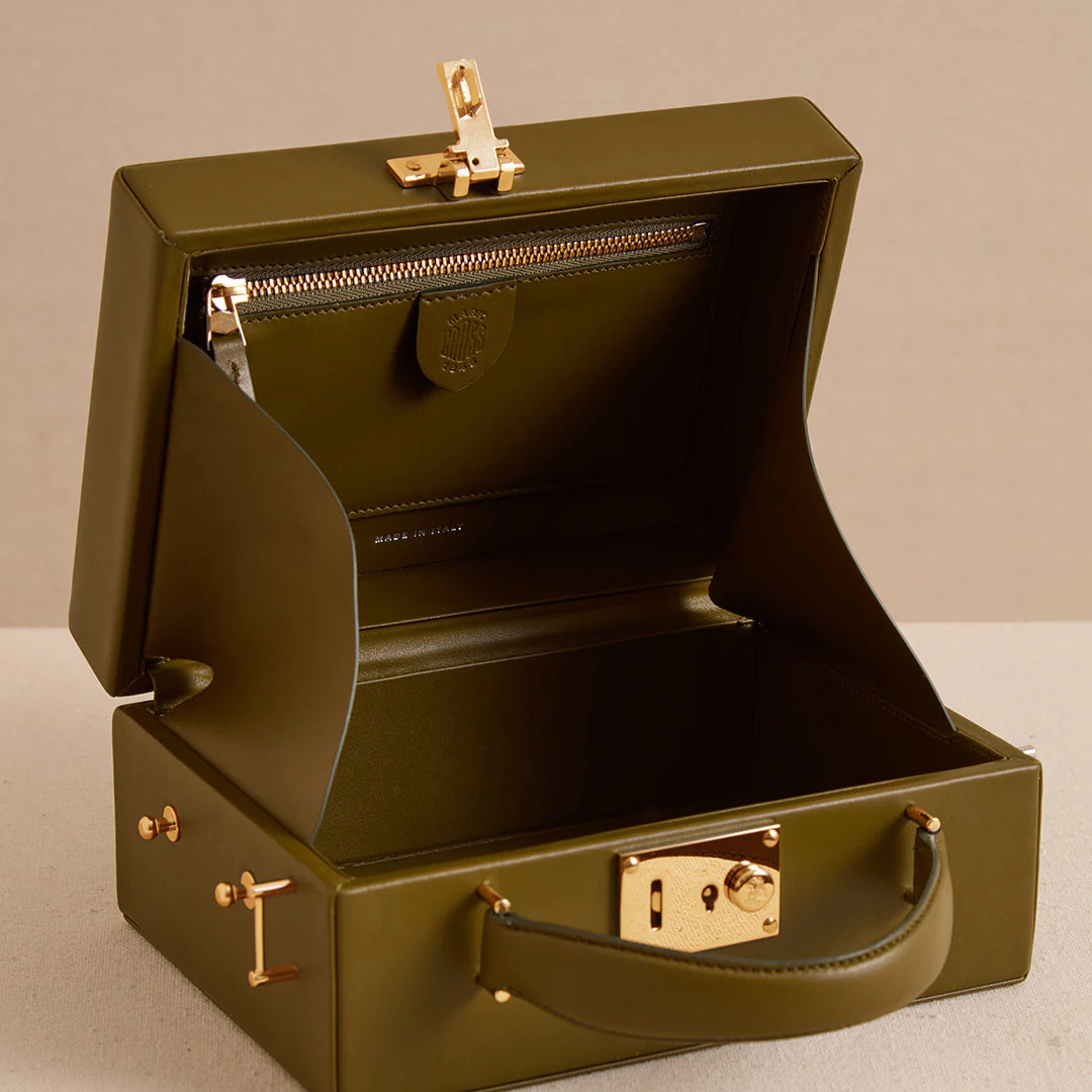 Grace 18 in Army - Image 3