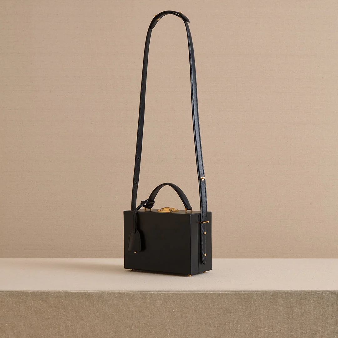 Grace 18 in Black - Image 5
