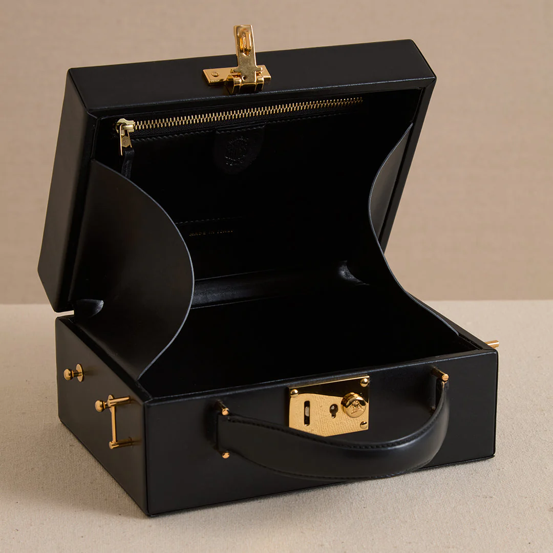 Grace 18 in Black - Image 6