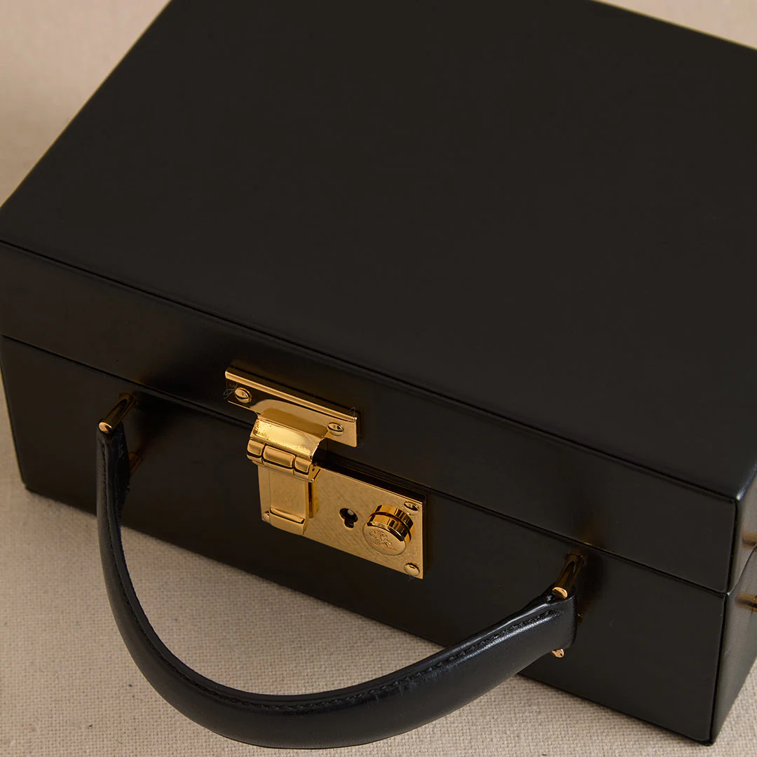 Grace 18 in Black - Image 8