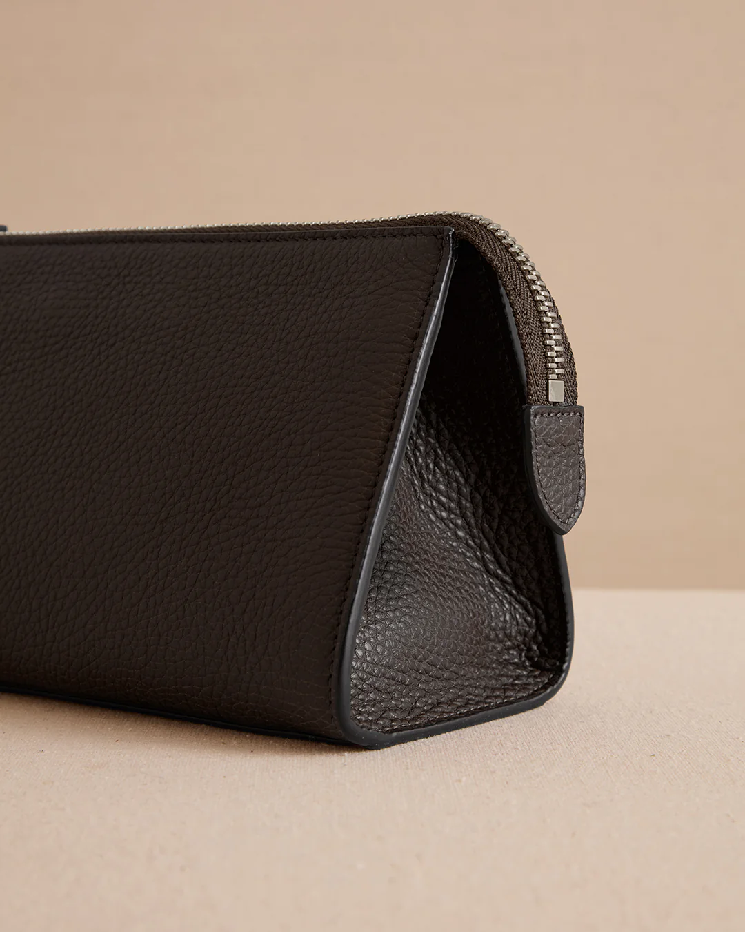 Harry Washbag in Chocolate - Image 4
