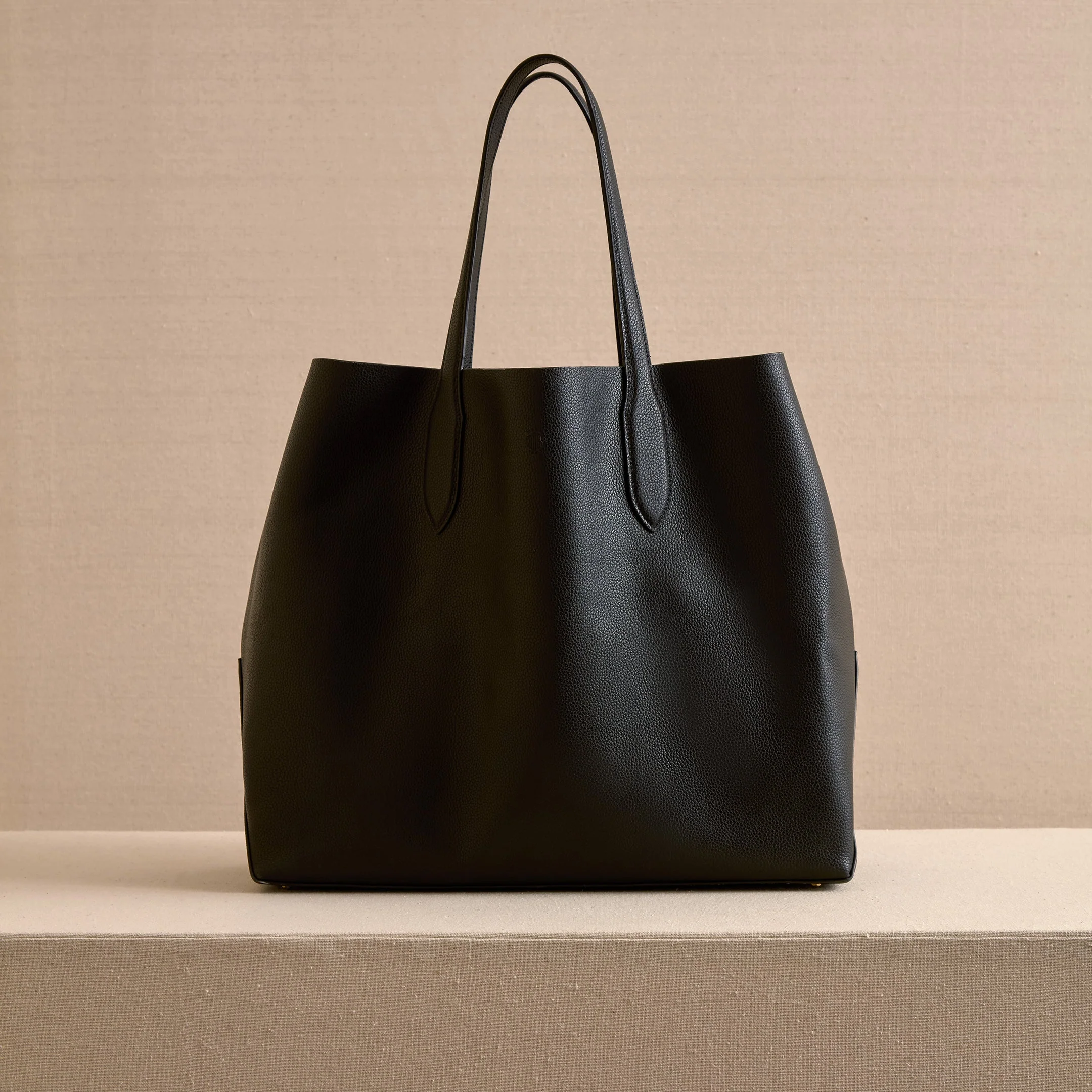 Eleanor 42 in Black - Image 3