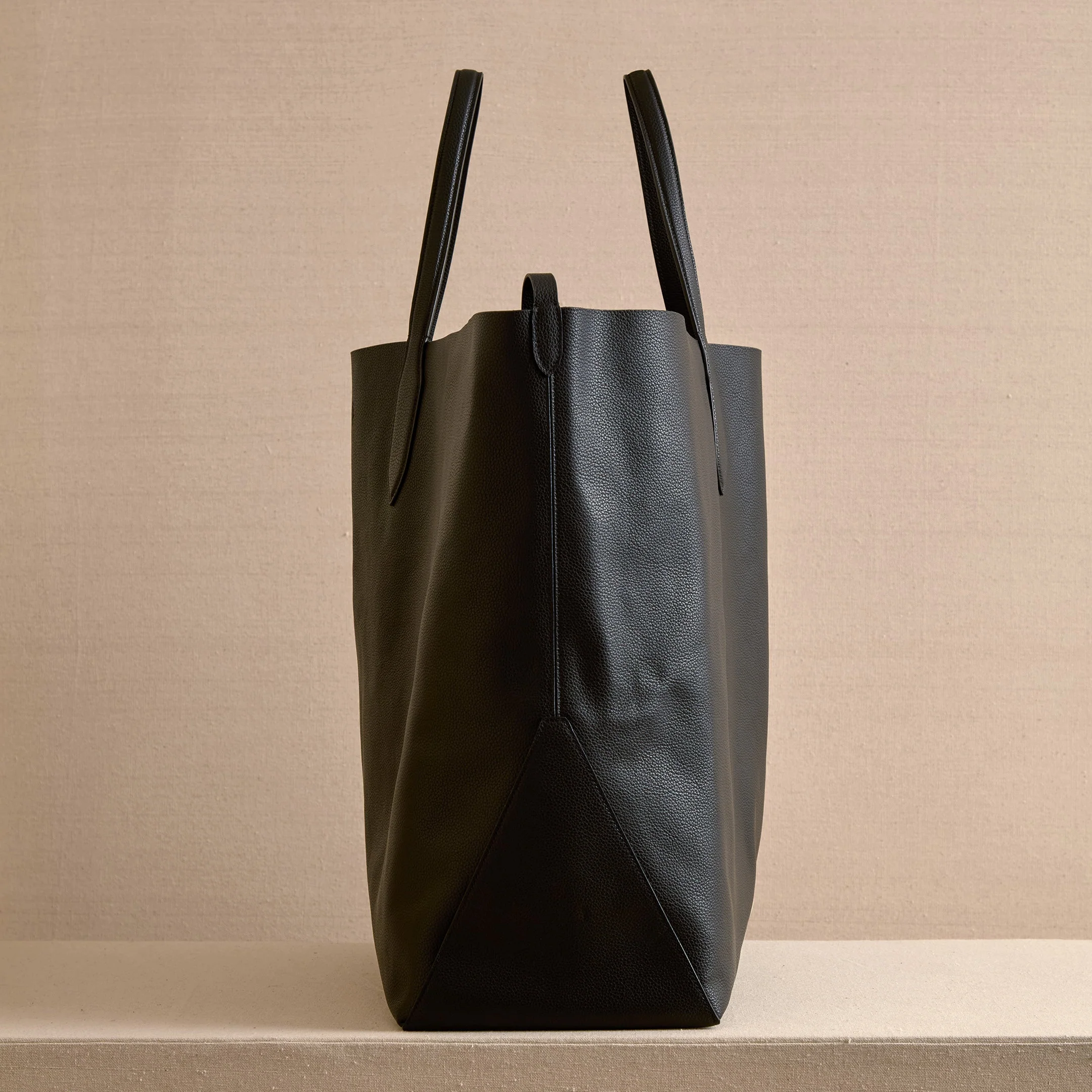 Eleanor 55 in Black - Image 4