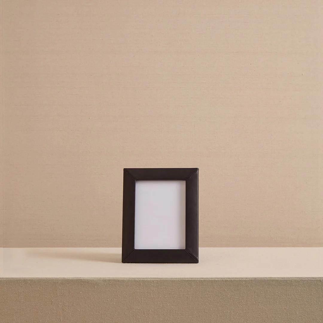 Photo Frame in Black - Image 2