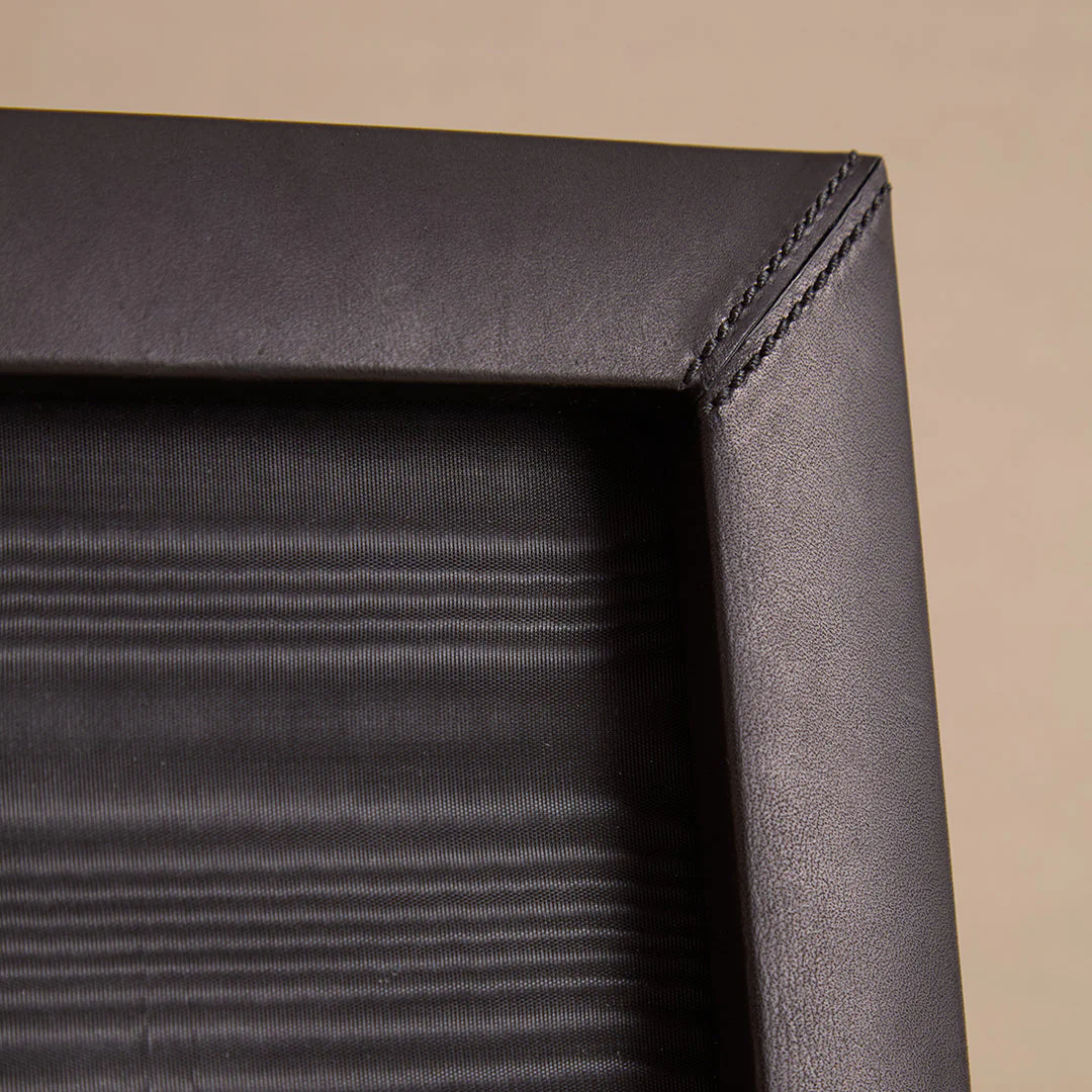 Photo Frame in Black - Image 5