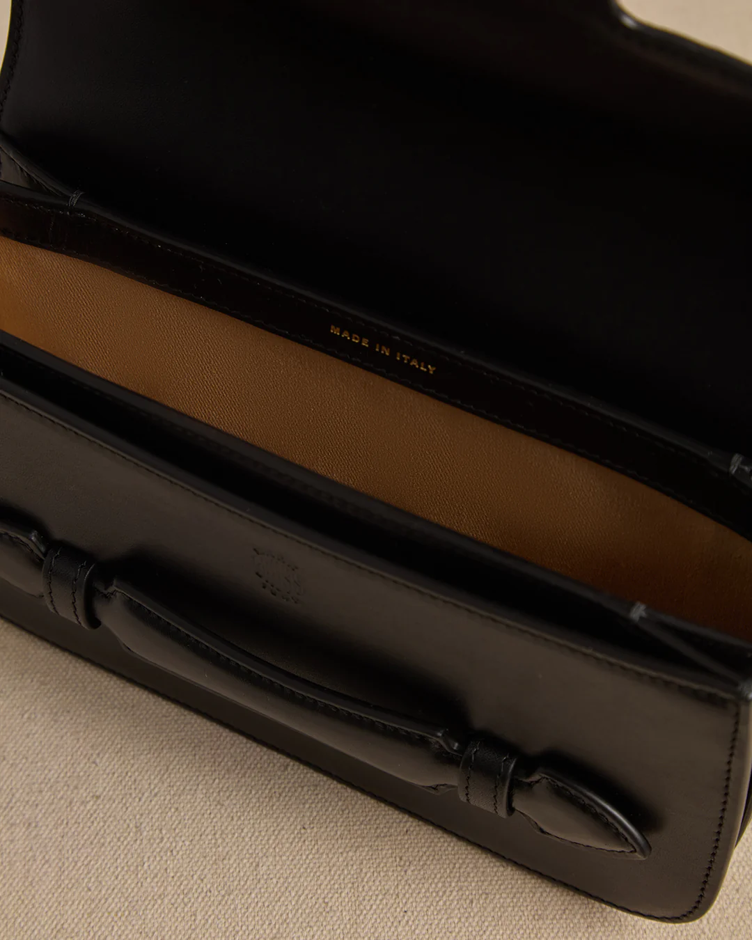 Romy Clutch in Black - Image 4