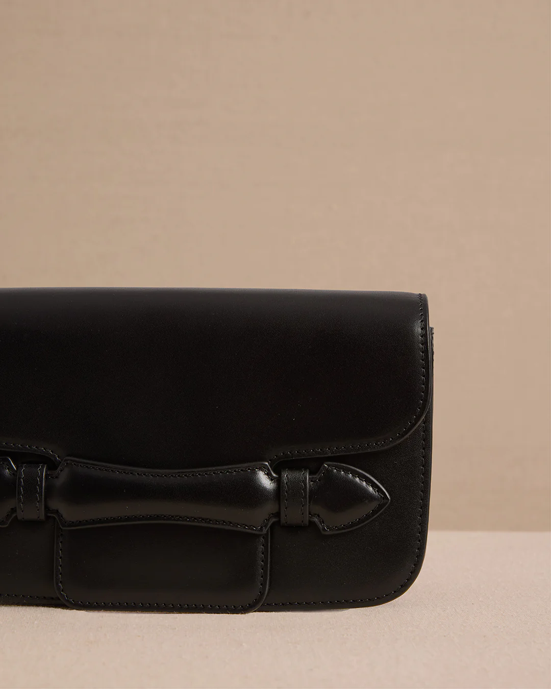 Romy Clutch in Black - Image 6