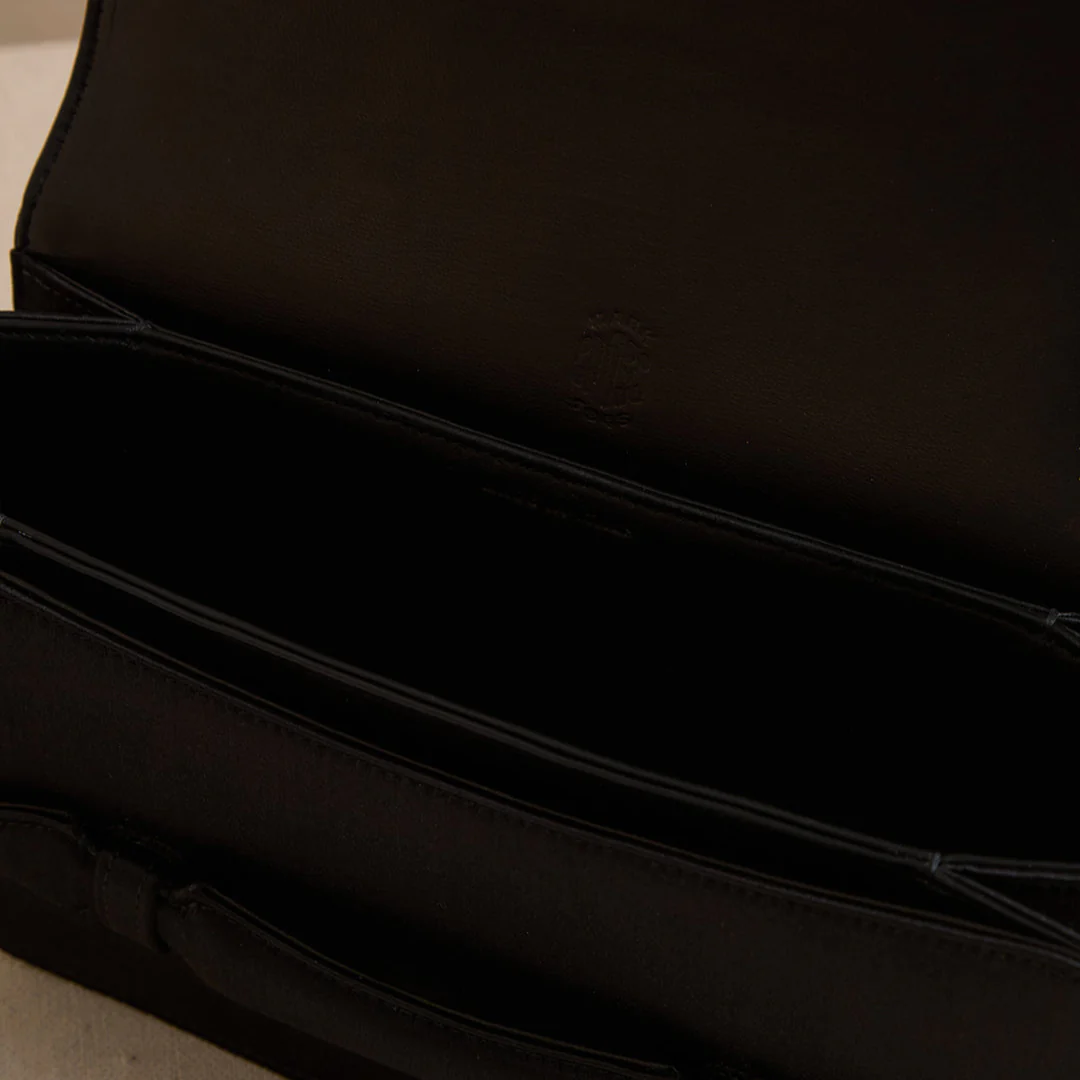 Romy Clutch in Black - Image 5