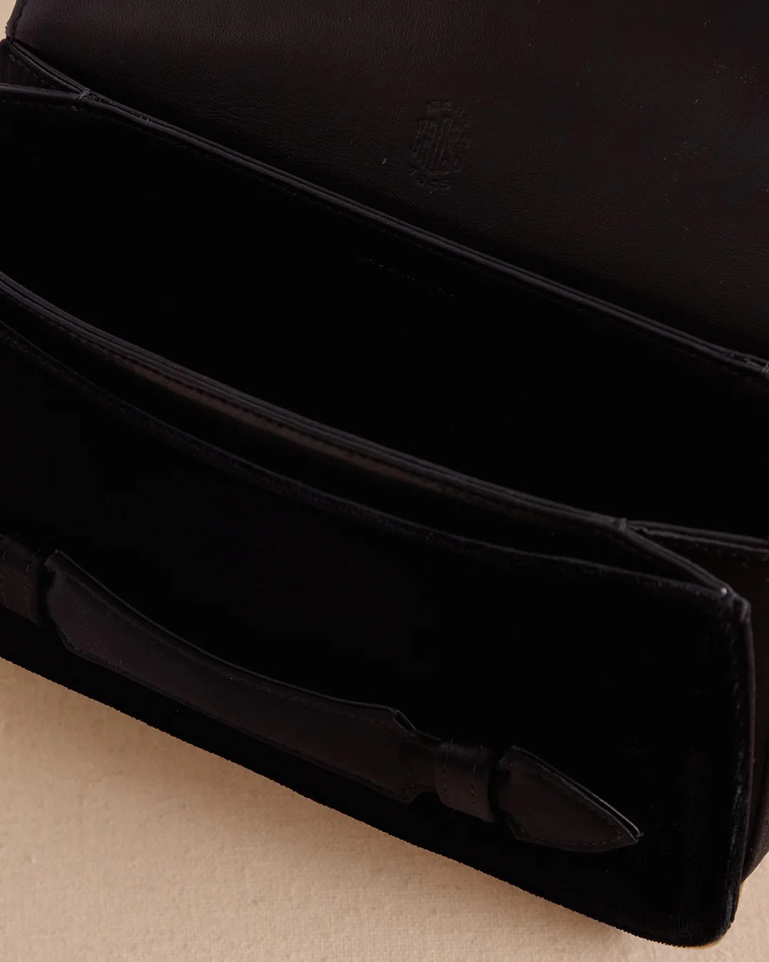 Romy Tuxedo Clutch in Black - Image 6