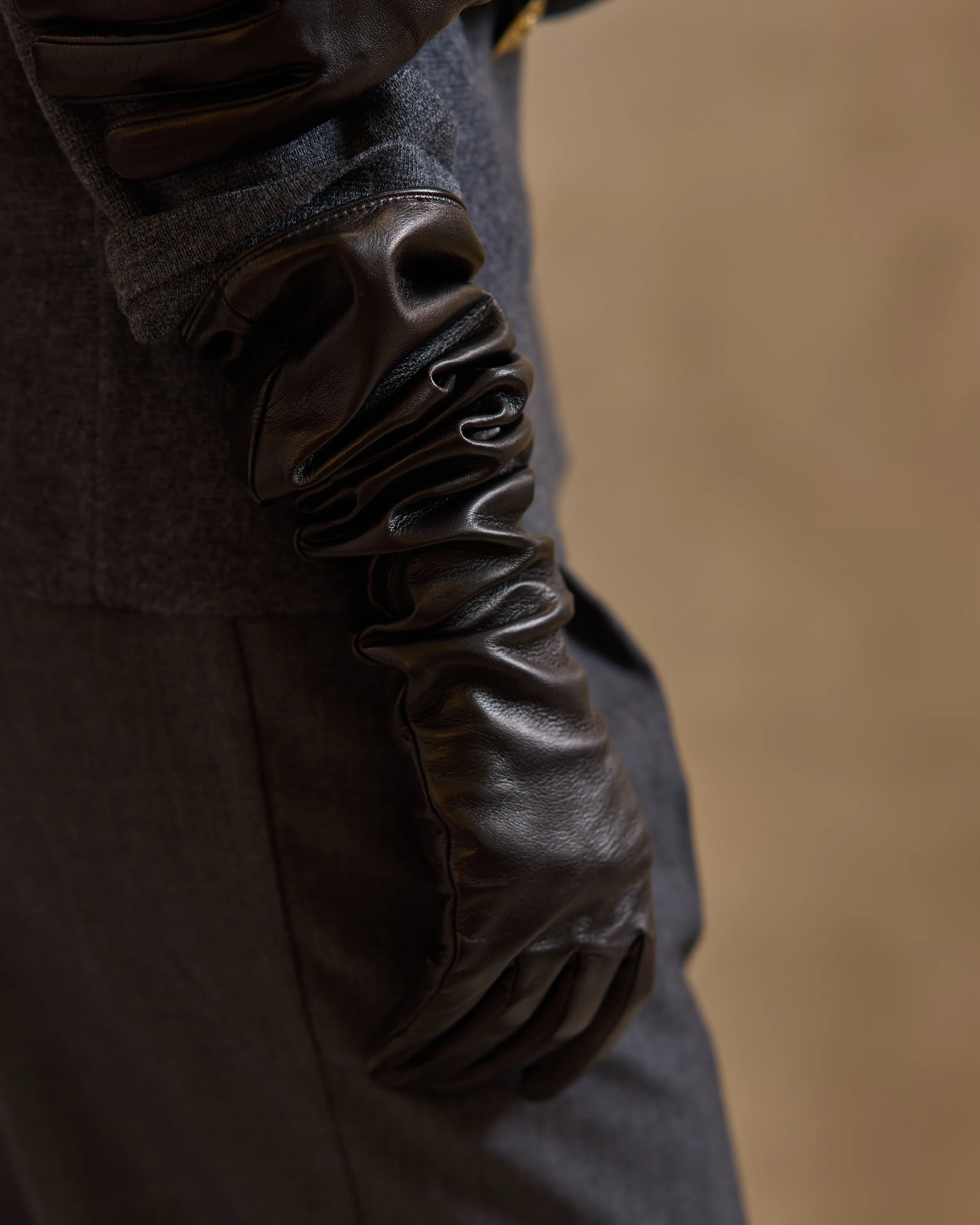 Babe 46 in Black - Image 3