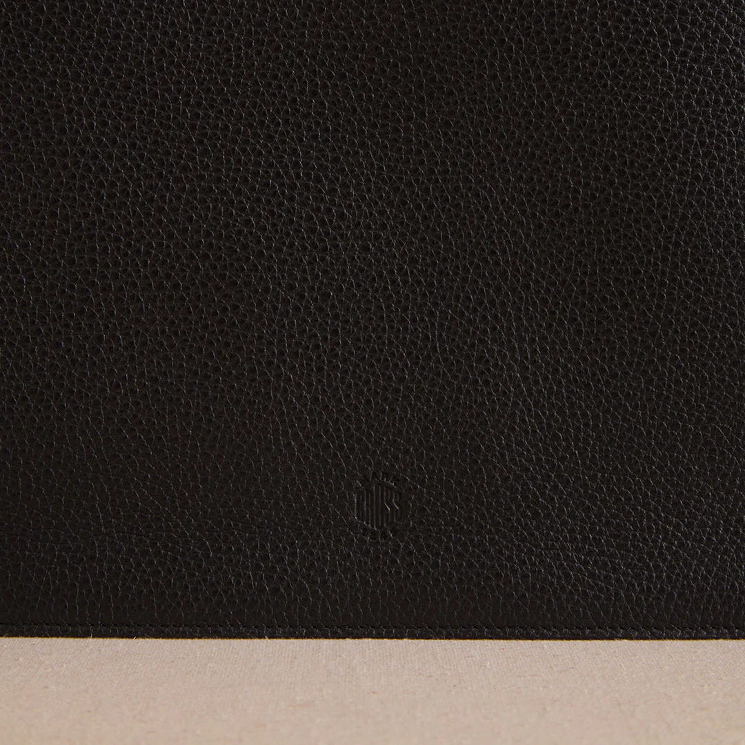 Harry 24 in Black - Image 7