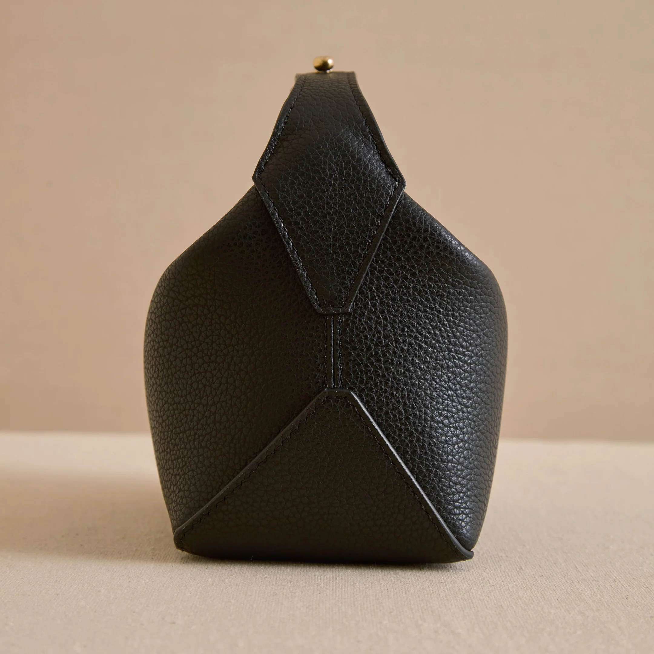 Mason 17 in Black - Image 7