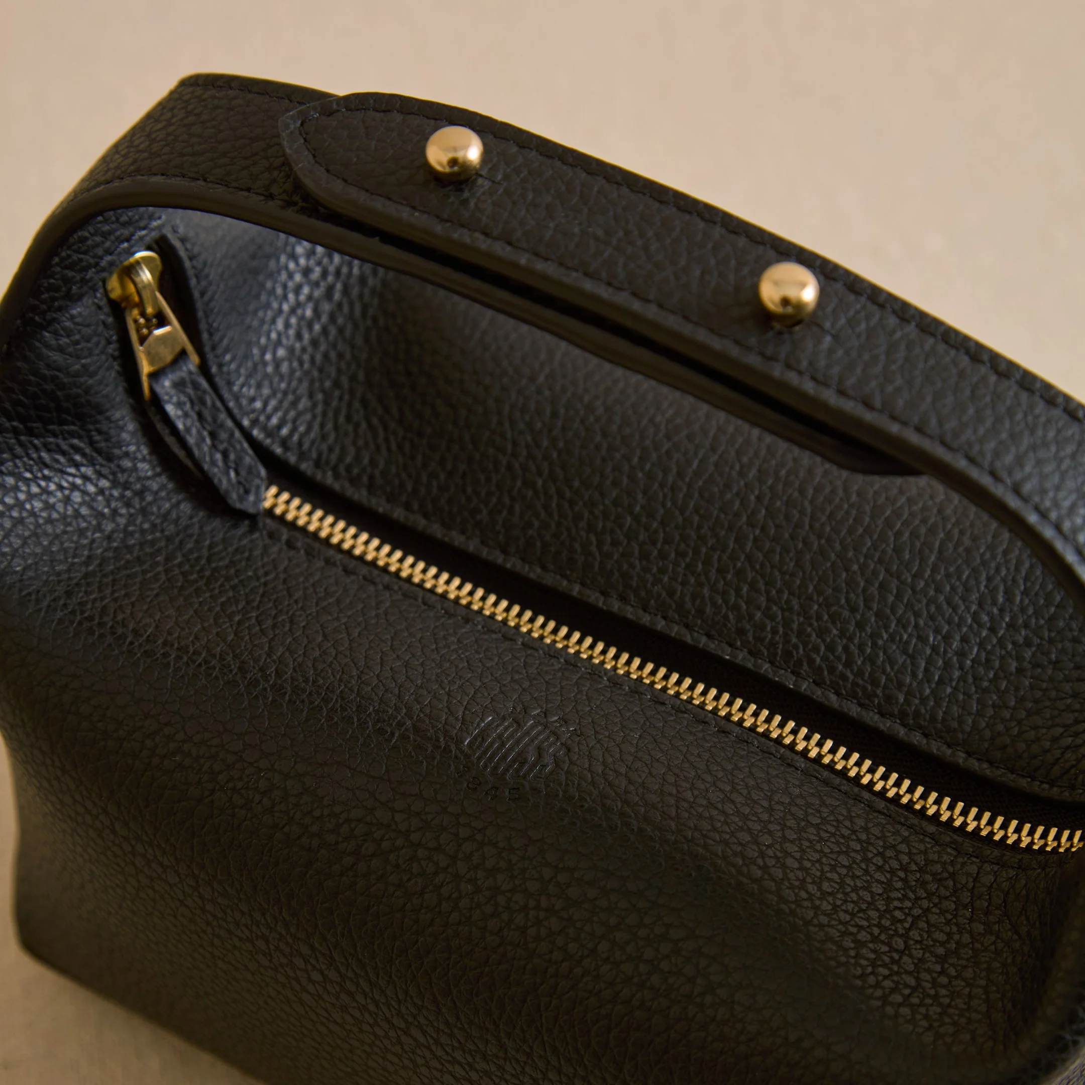 Mason 17 in Black - Image 8