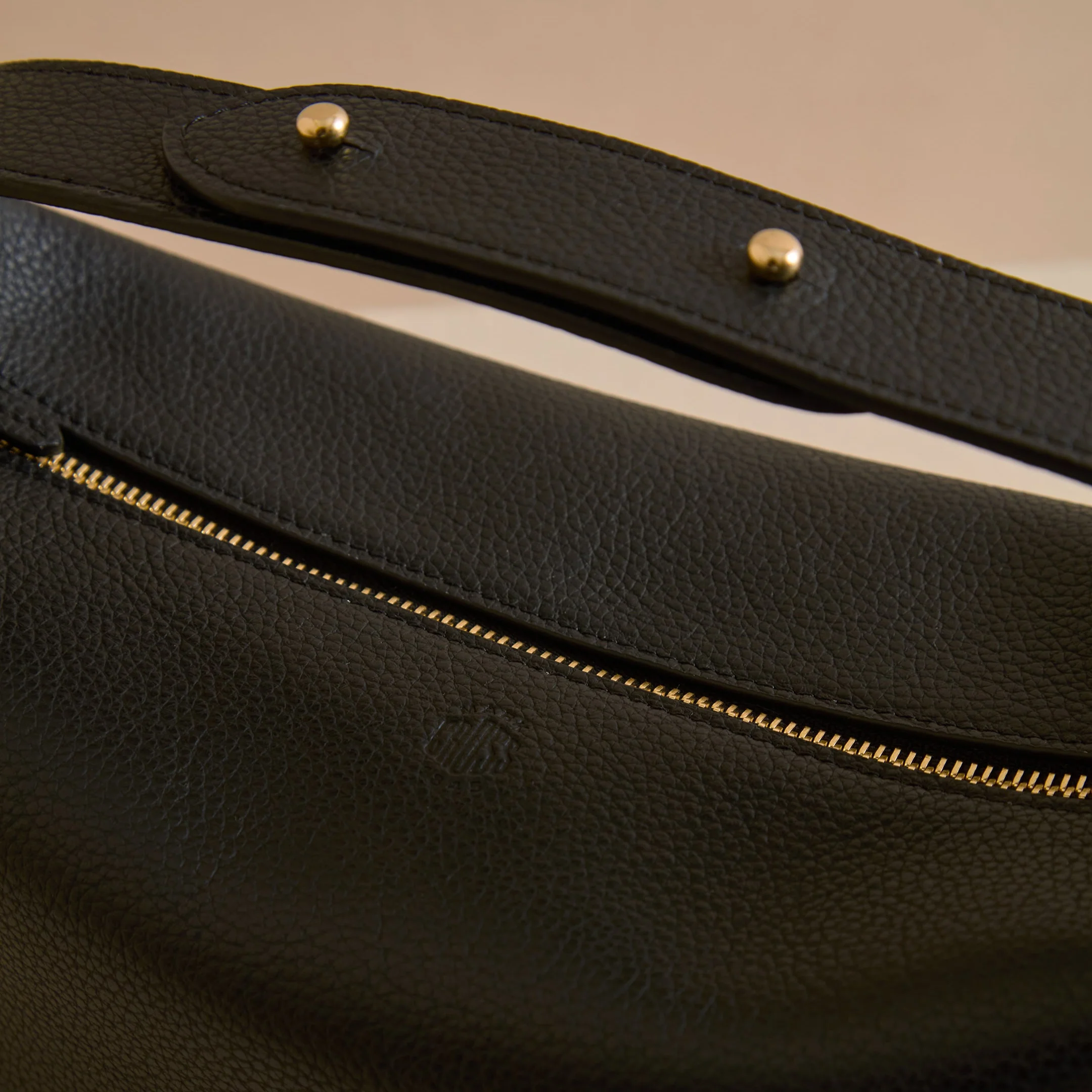 Mason 24 in Black - Image 7